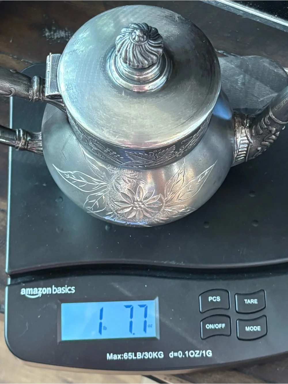 Victorian Manhattan Silver Plate Teapot 1005 Quadruple Plated Floral Grapevine